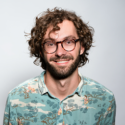 César